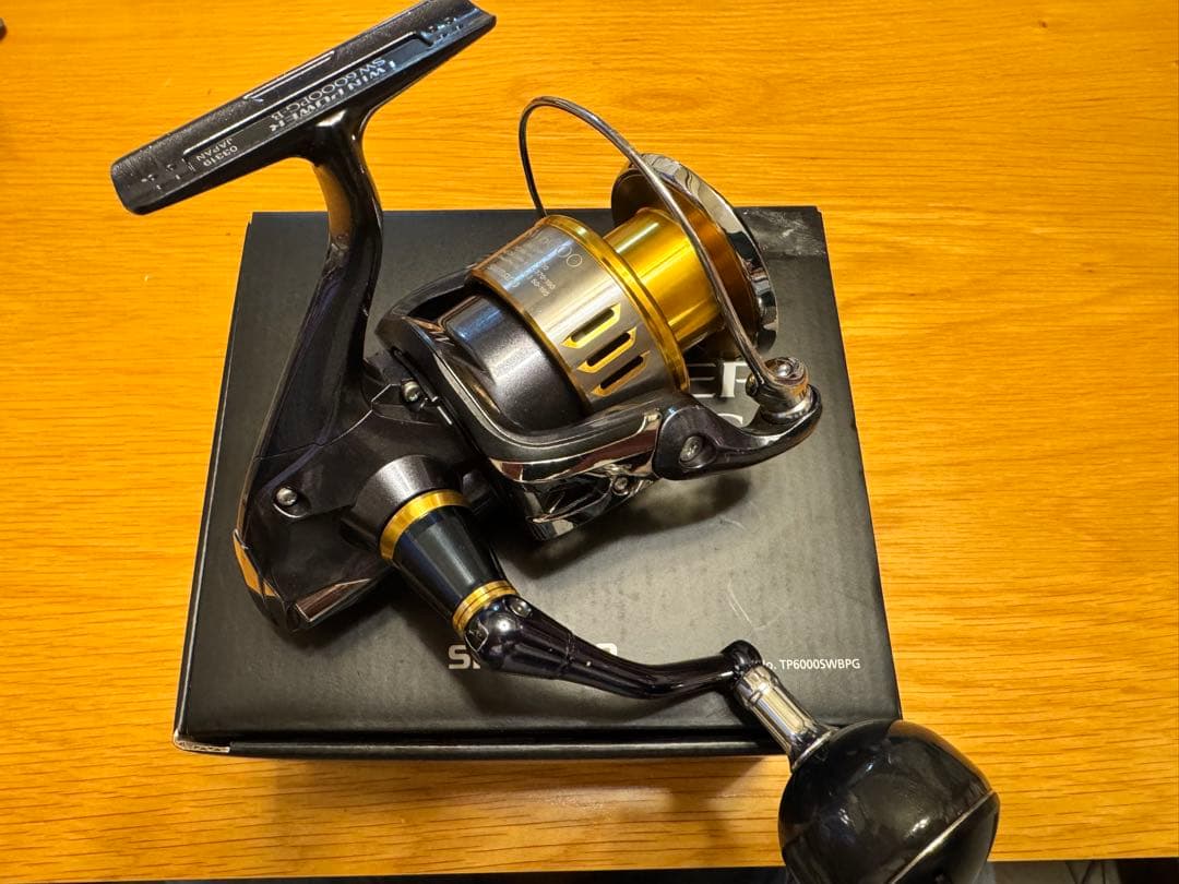 シマノTWIN POWER SW 6000PG スピニングリール