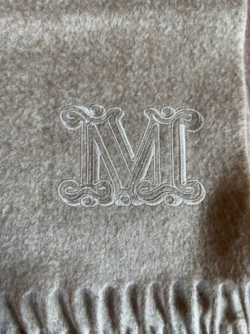 MaxMara ⭐︎フリンジ付きカシミアマフラー