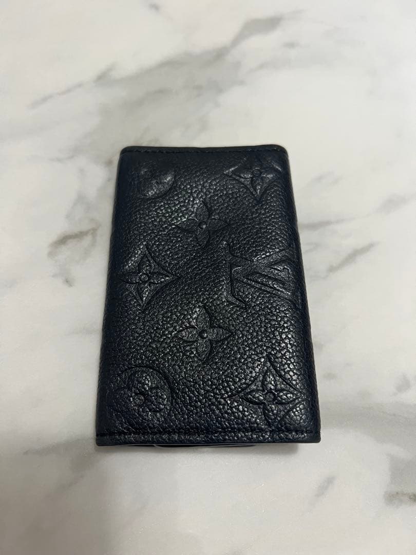 ルイ・ヴィトン ブラック レザー キーケース