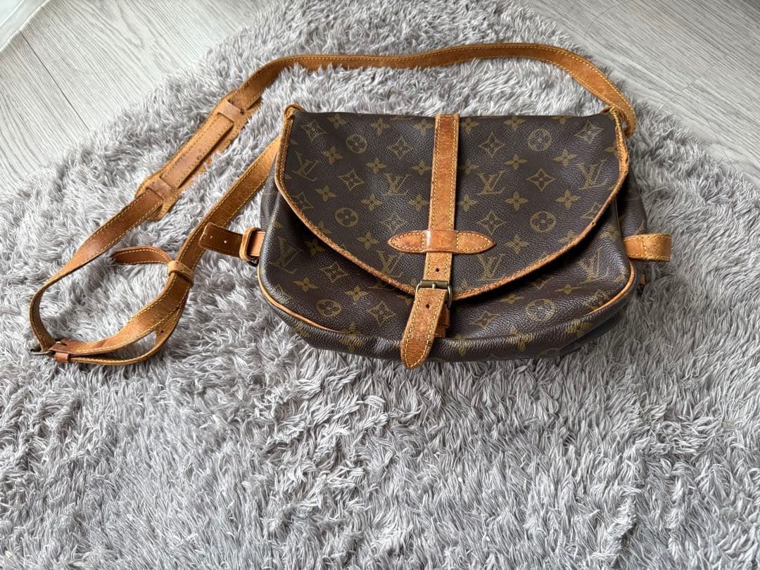 Louis Vuitton ソミュール30