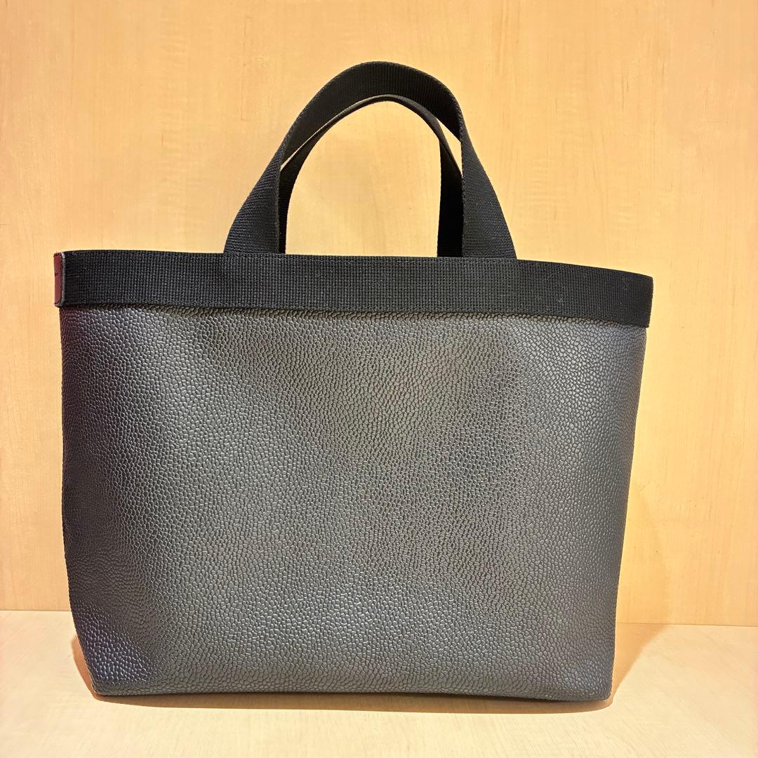 ♠︎エルベシャプリエ　704GP スクエアトート　M ノワール