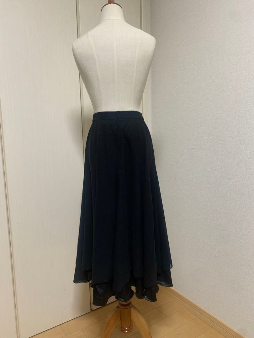 【美品】社交ダンスDANCE FASHION WORLD フレアスカート 刺繍