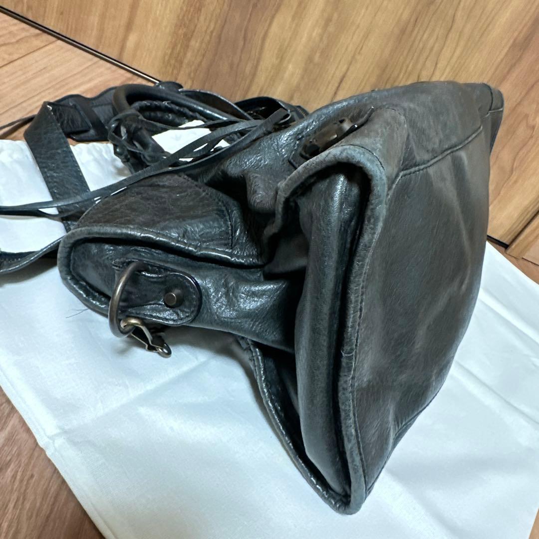 【BALENCIAGA】 ブラック