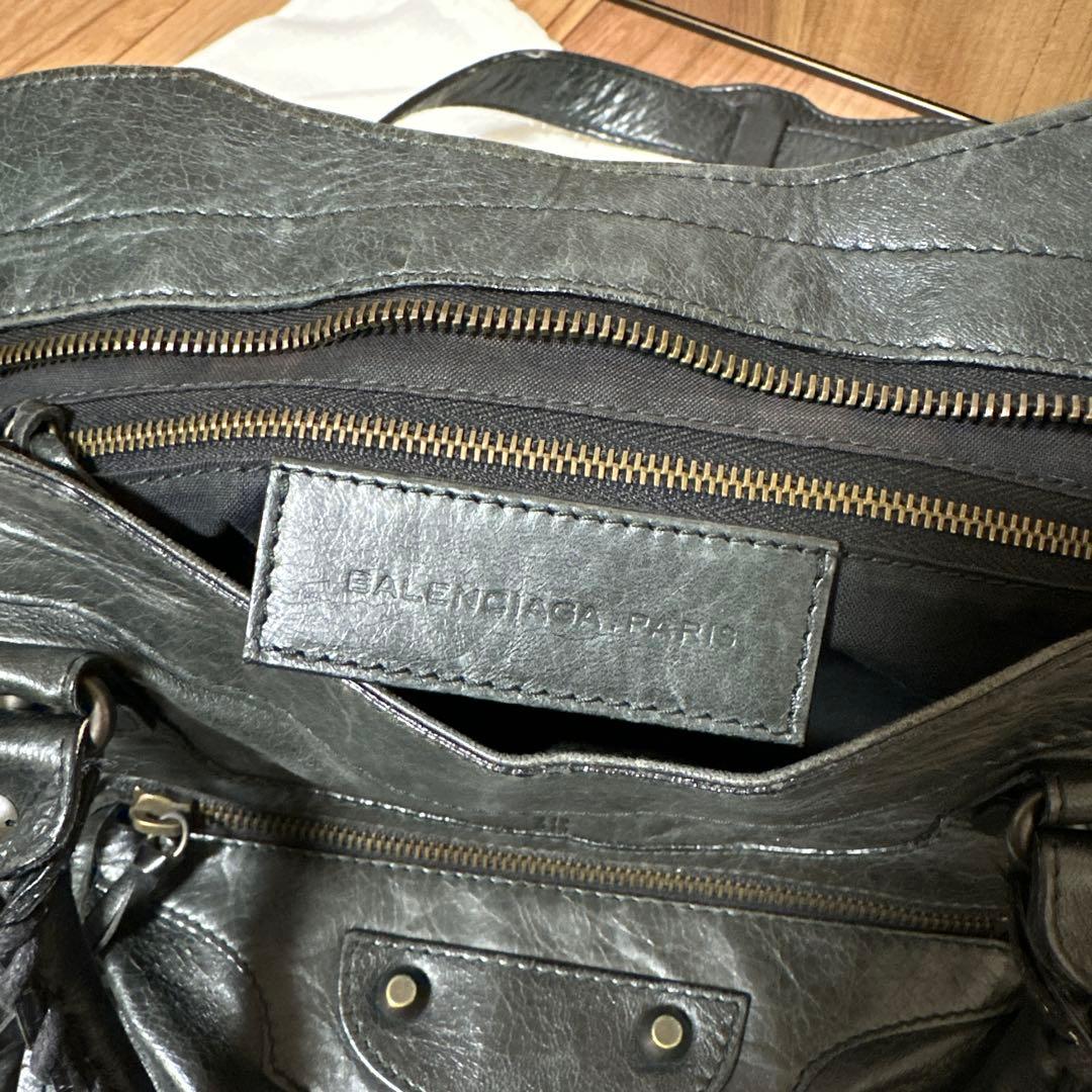 【BALENCIAGA】 ブラック