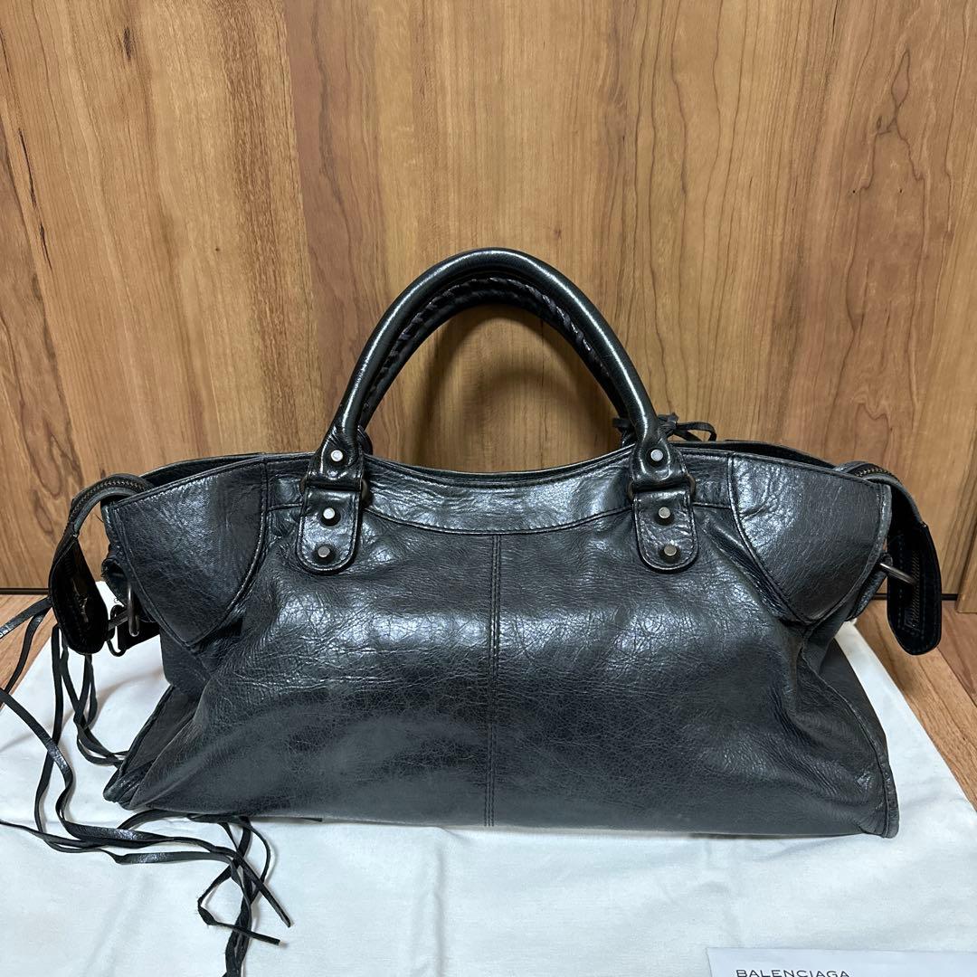 【BALENCIAGA】 ブラック