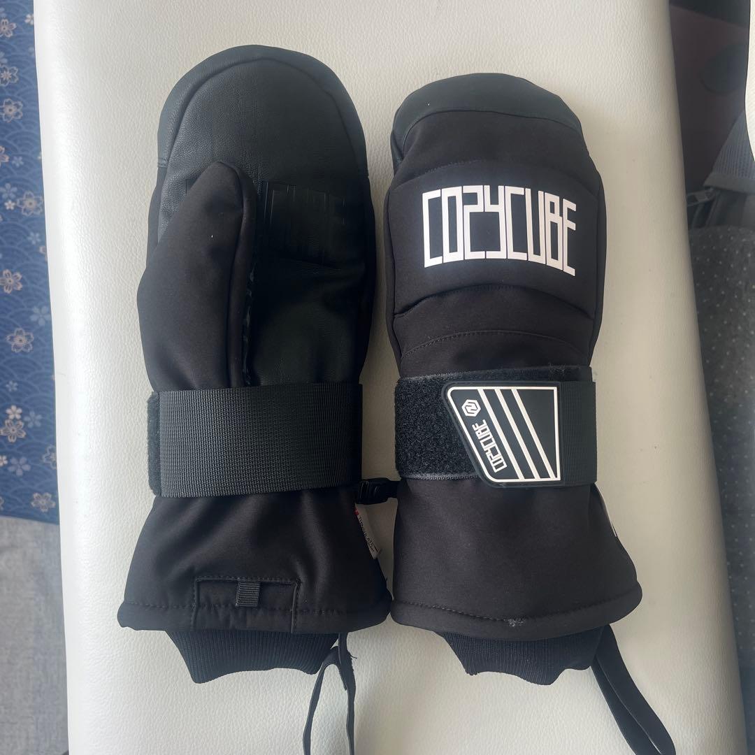 COZYCUBE ブラック ミトンスタイルグローブ　大人子供用リストガード付き
