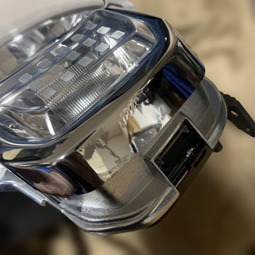 MR52Sハスラー左中古ヘッドランプ　35320-59S01