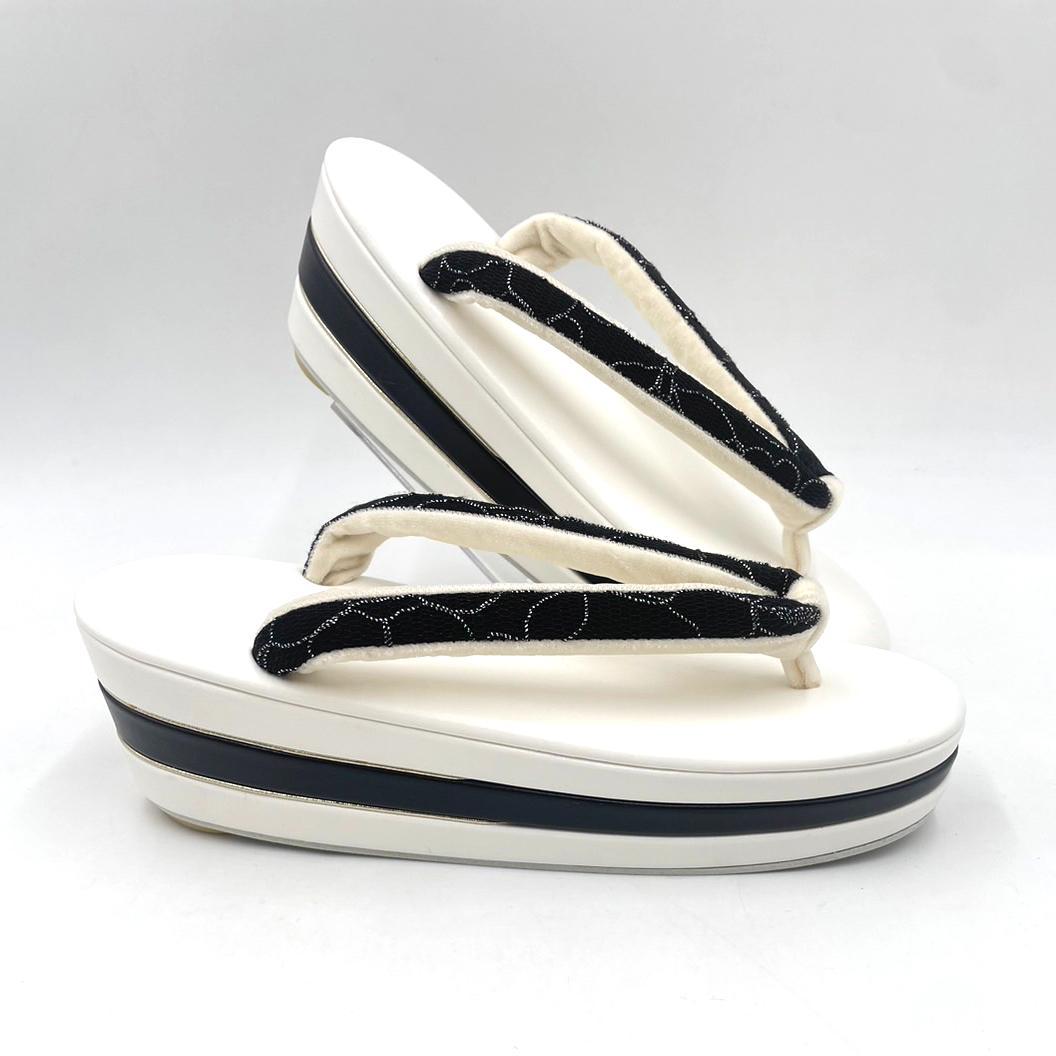 豪華ビーズパール刺繍　本格カブセ　振袖バッグ草履セット ブラック