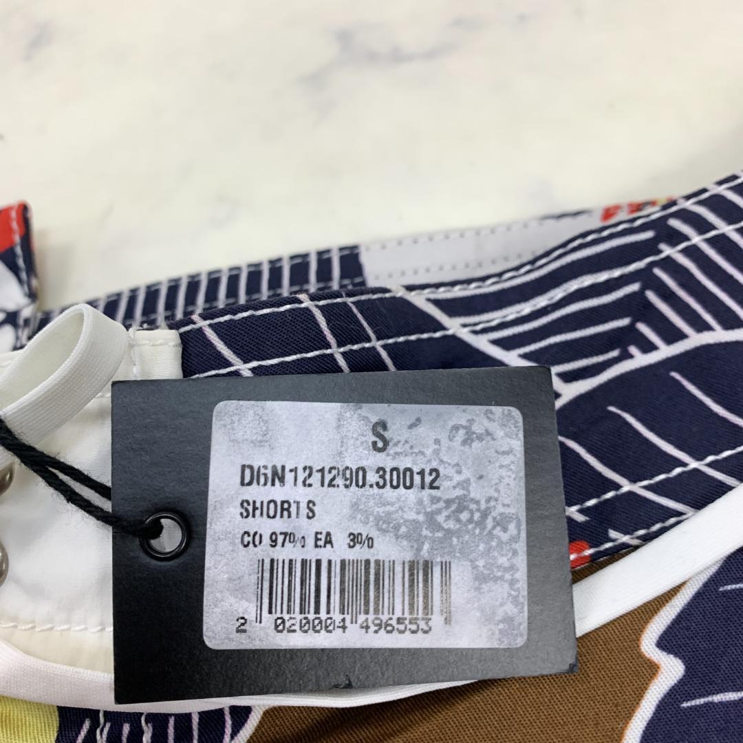 A5762 新品タグ付き ディースクエアード ショートパンツ 綿 紺 赤 S