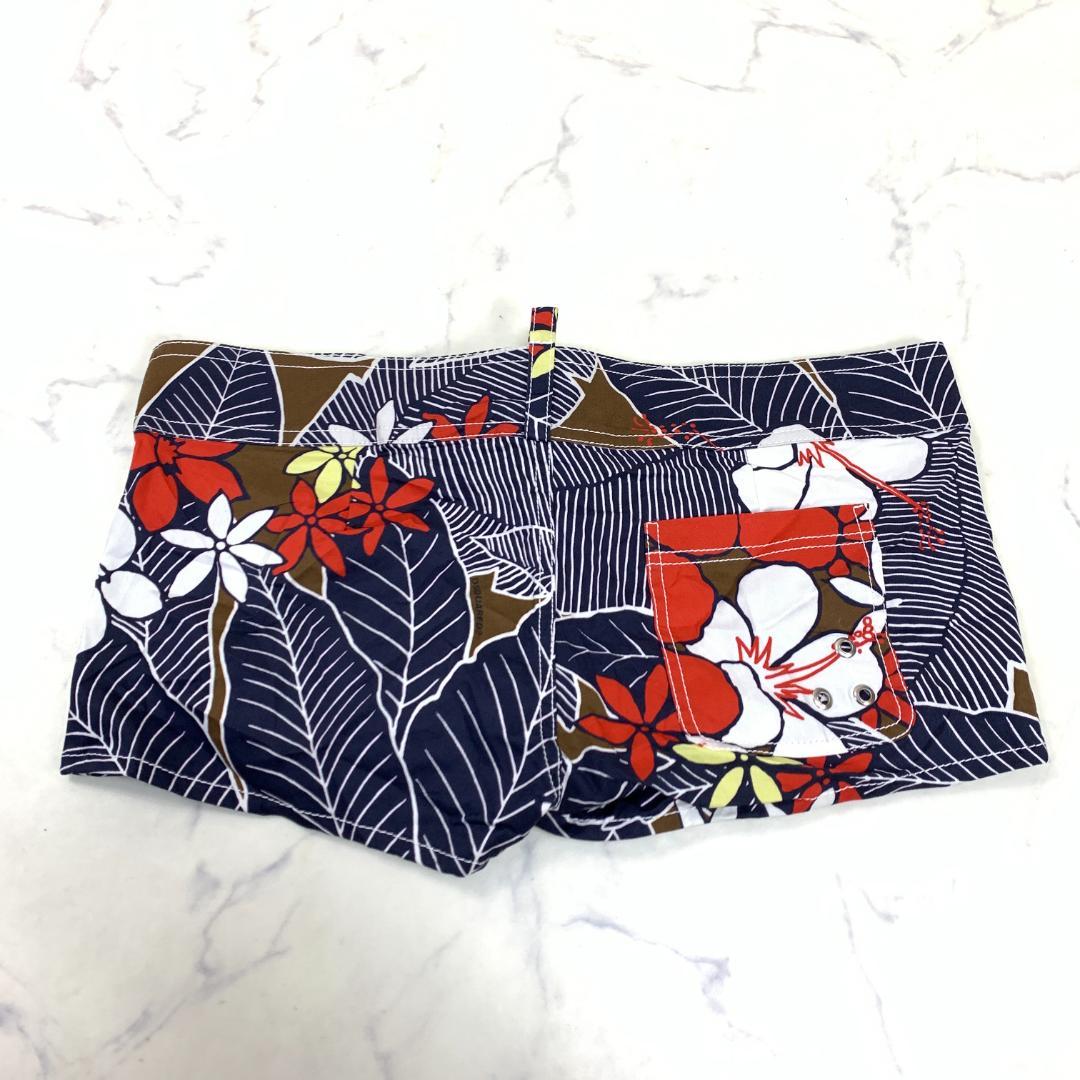 A5762 新品タグ付き ディースクエアード ショートパンツ 綿 紺 赤 S