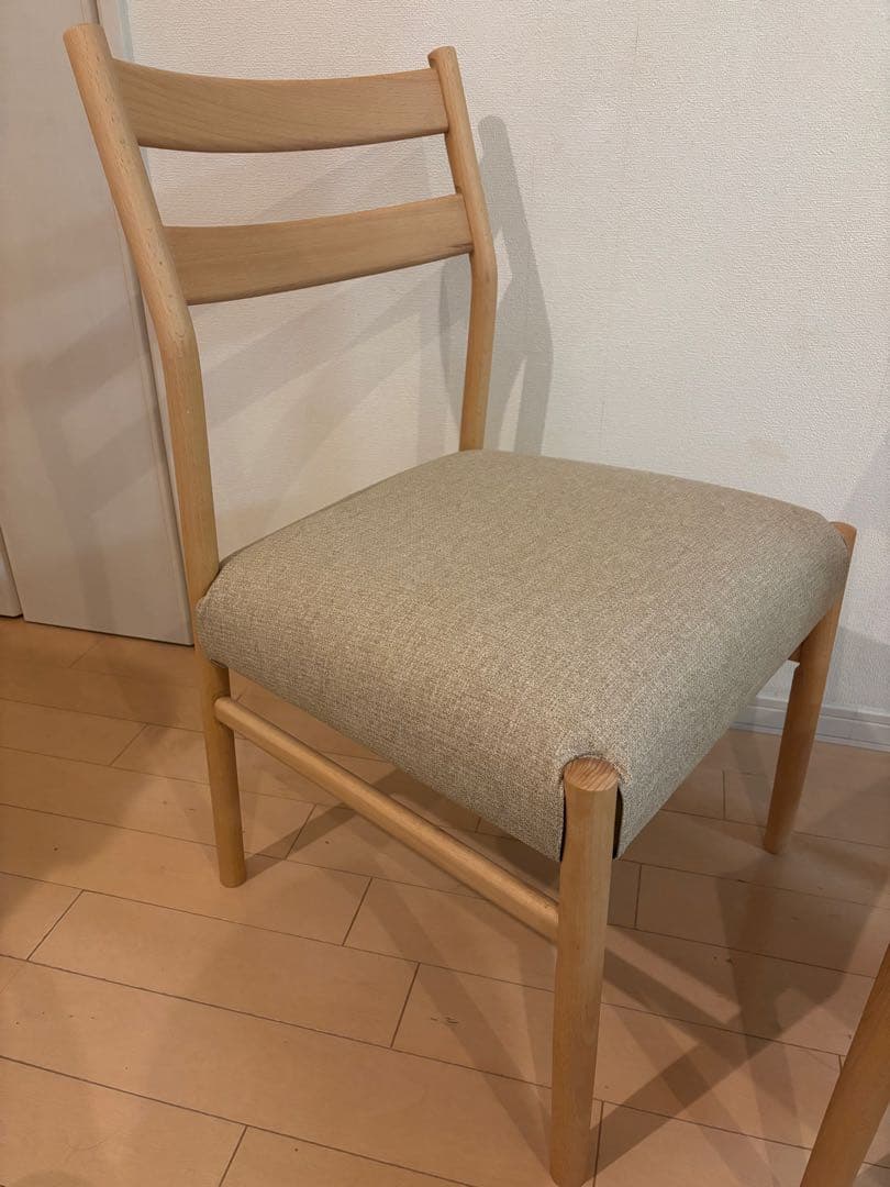 美品　Nシールドダイニングチェア　2脚セットナチュラルカラー　ニトリ