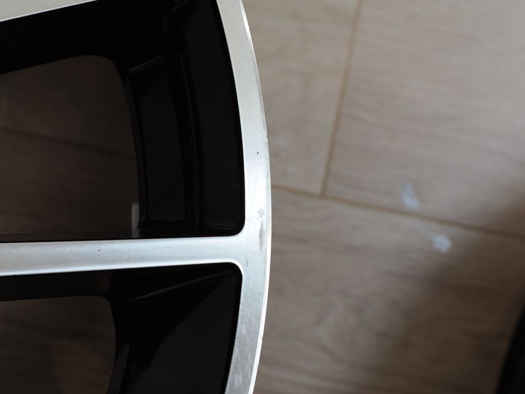 【美品】1/2 アルミホイール２本　１８インチ