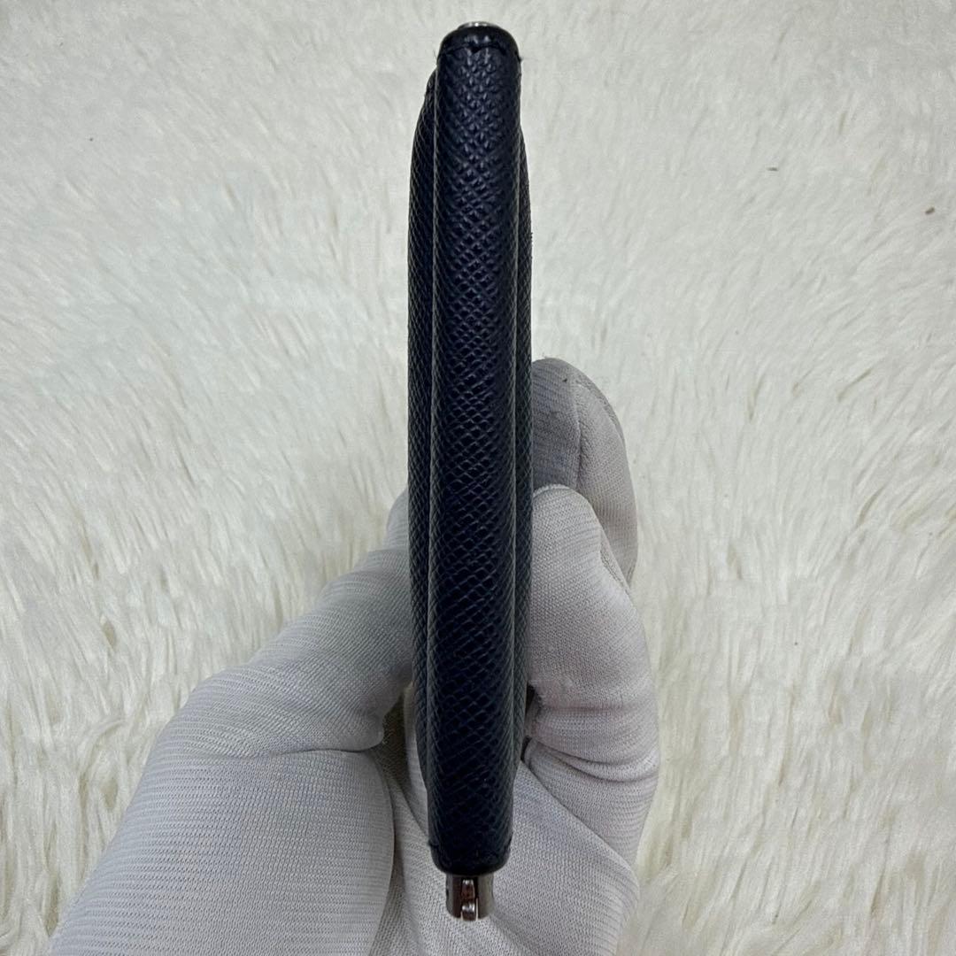 ✨美品✨プラダ マネークリップ 札入れ サフィアーノレザー ロゴ金具 ネイビー