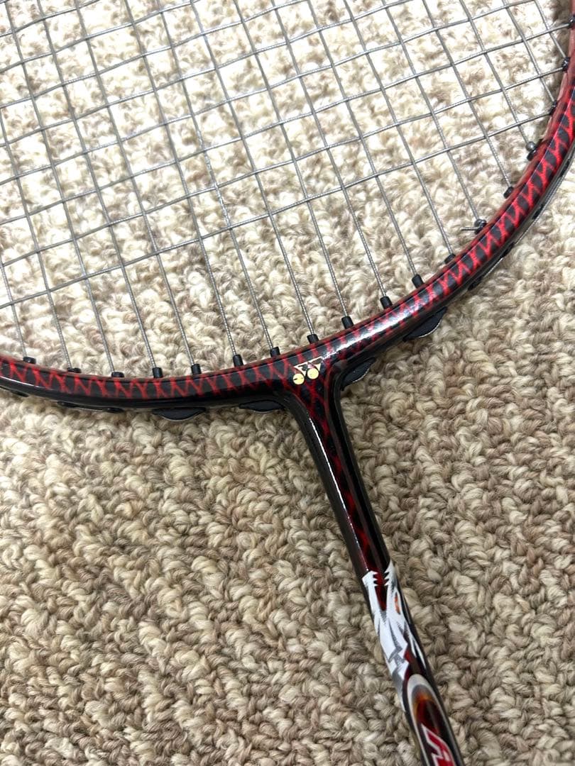【匿名配送】 YONEX ARMORTEC 700 LIMITED ラケット