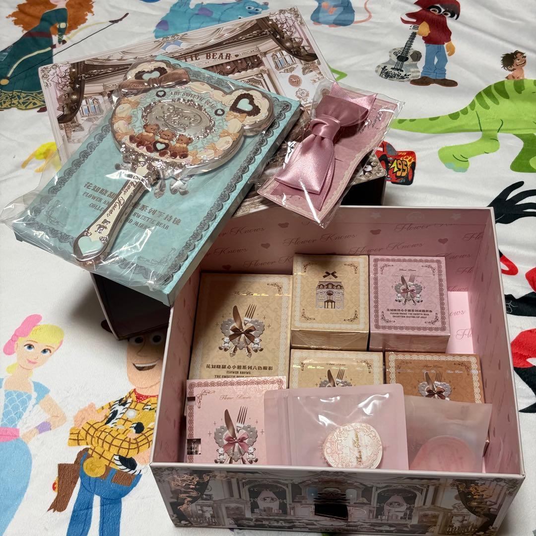 Flower Knowsフラワーノーズ スイートベア コスメボックス 10点