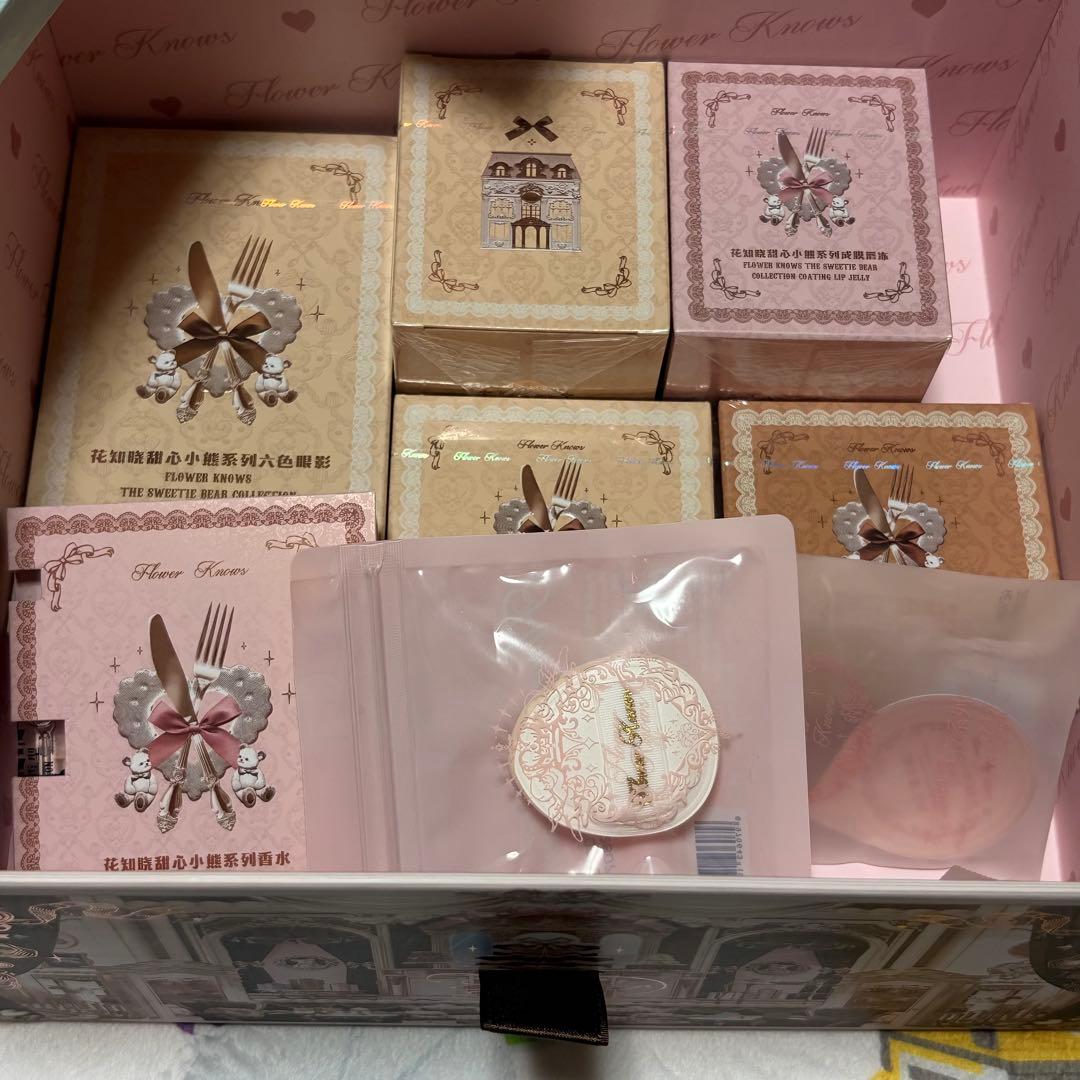 Flower Knowsフラワーノーズ スイートベア コスメボックス 10点