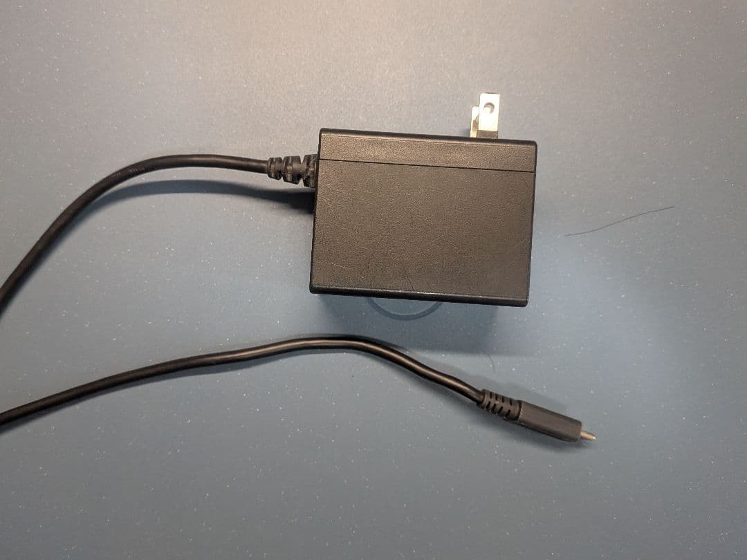 Nintendo Switch 本体　Joy-Conなし