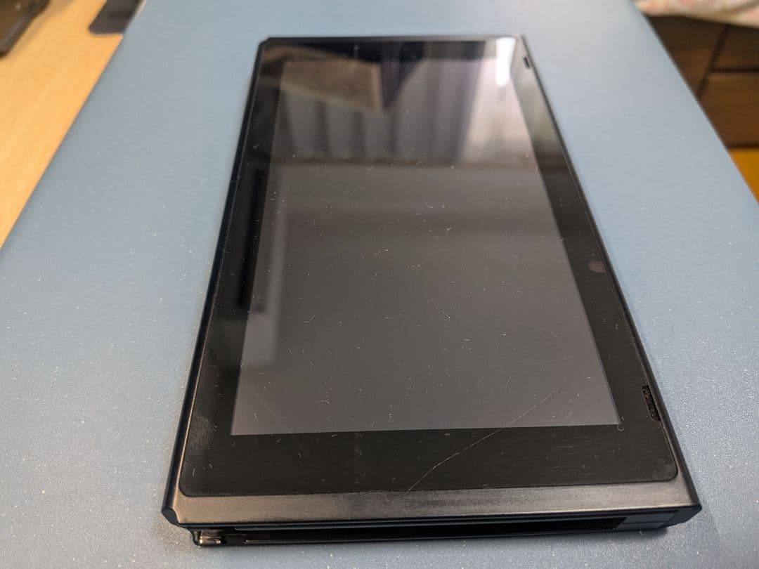 Nintendo Switch 本体　Joy-Conなし