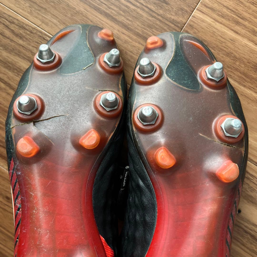 Nike サッカーシューズ マジスタSG ブラック/レッド