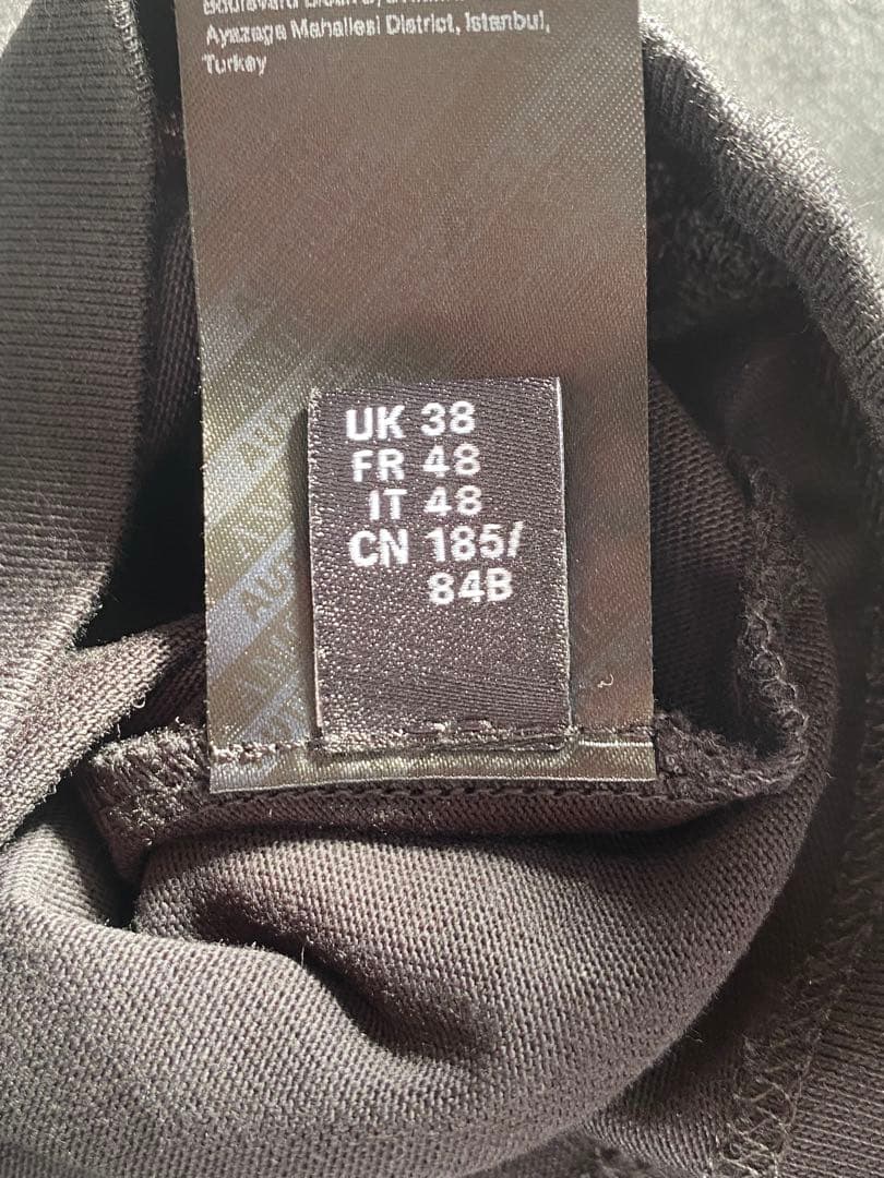 【美品】AMIRI Tシャツ(本物の見分け方付き)