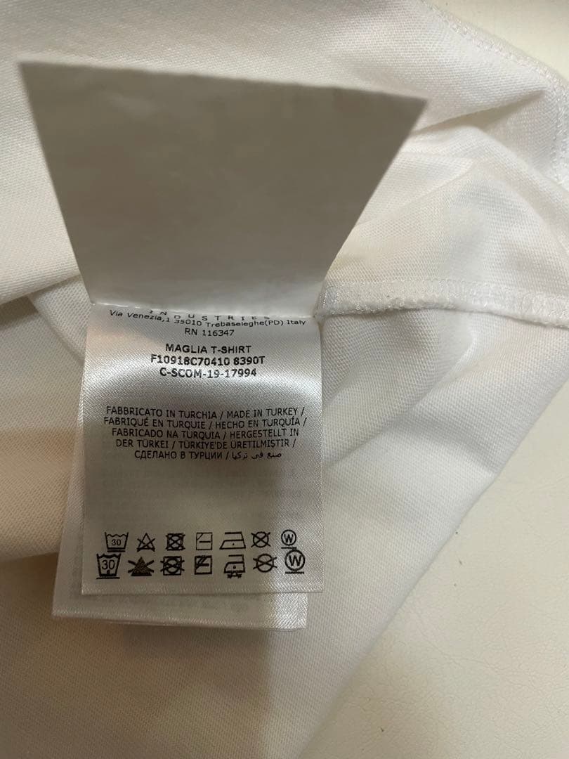 モンクレール　Tシャツ