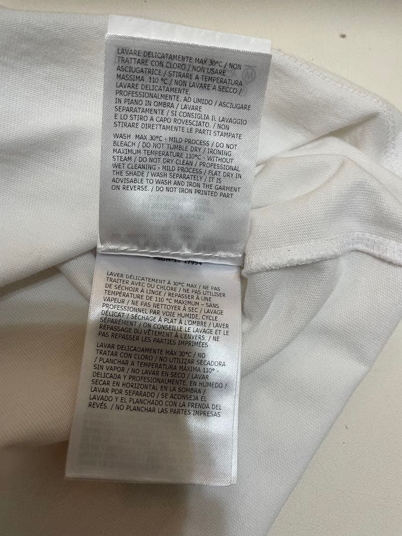 モンクレール　Tシャツ