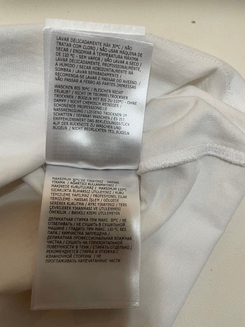 モンクレール　Tシャツ