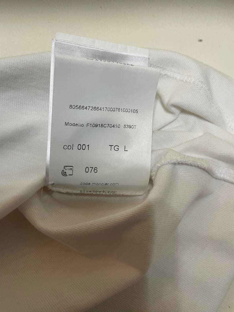 モンクレール　Tシャツ