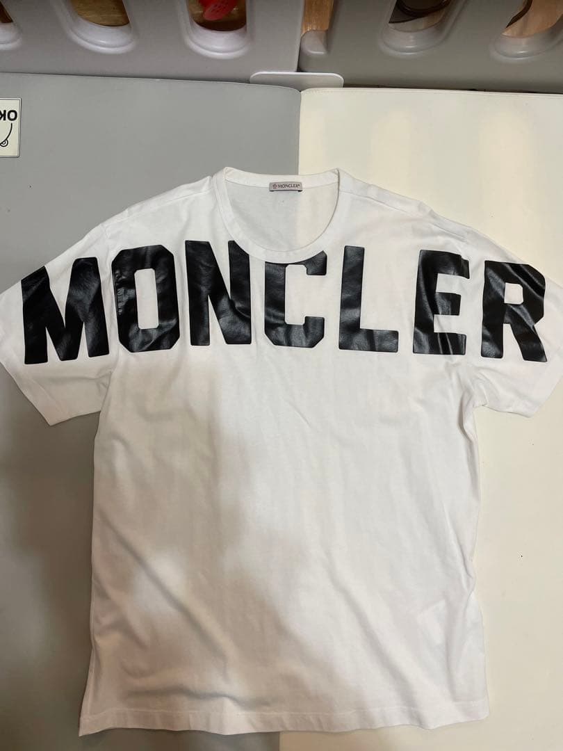 モンクレール　Tシャツ