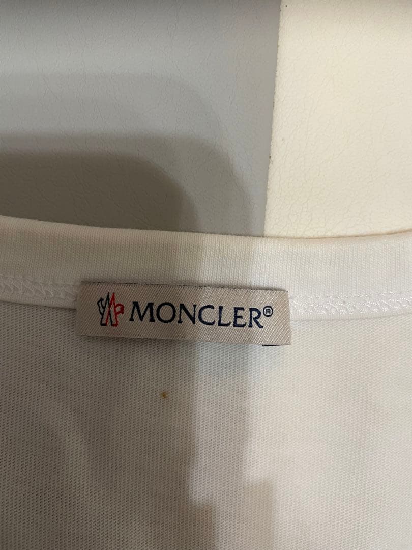モンクレール　Tシャツ