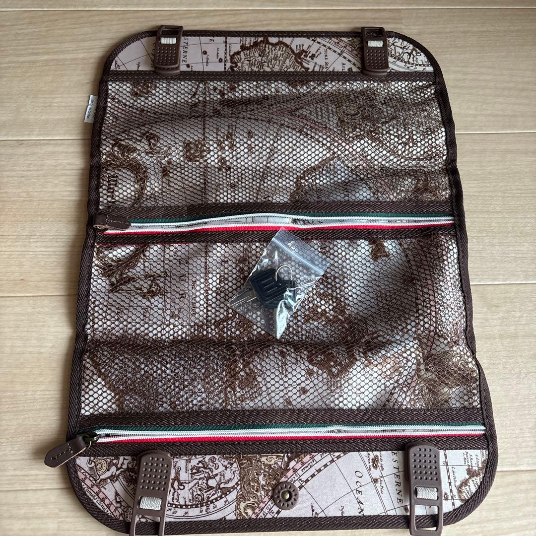 WORLD TRUNK キャリーケース　地図柄　40L