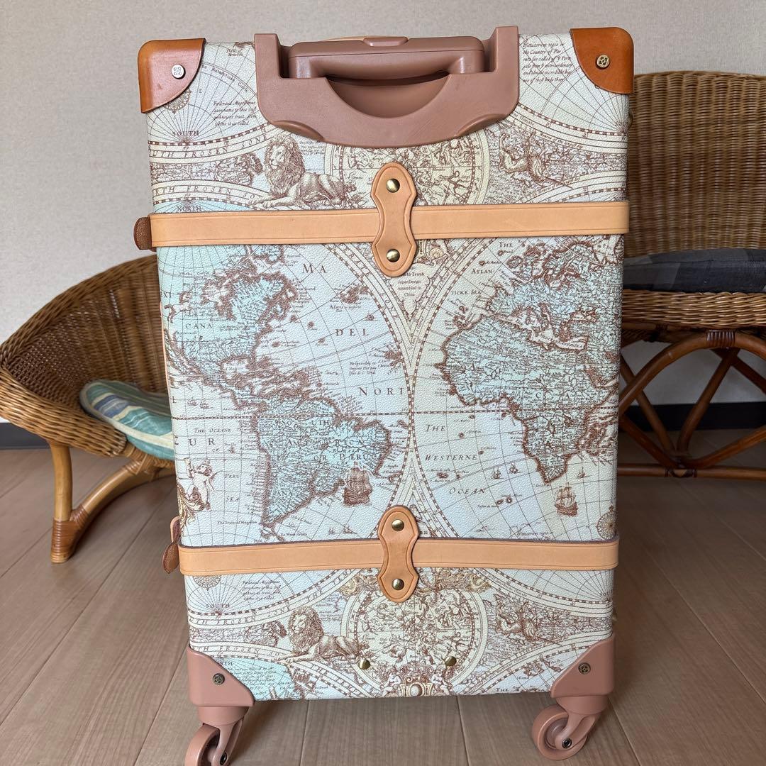 WORLD TRUNK キャリーケース　地図柄　40L