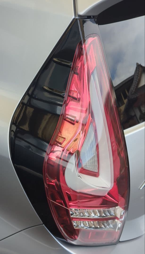 VALENTIヴァレンティnhp10アクア LED ランプシーケンシャル仕様