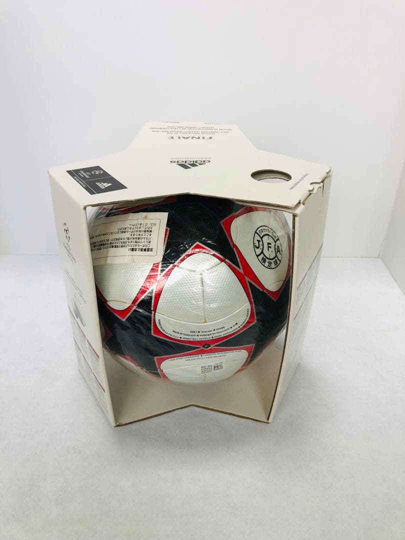 アディダス 公式球 フィナーレ チャンピオンズリーグ 09 チームガイスト