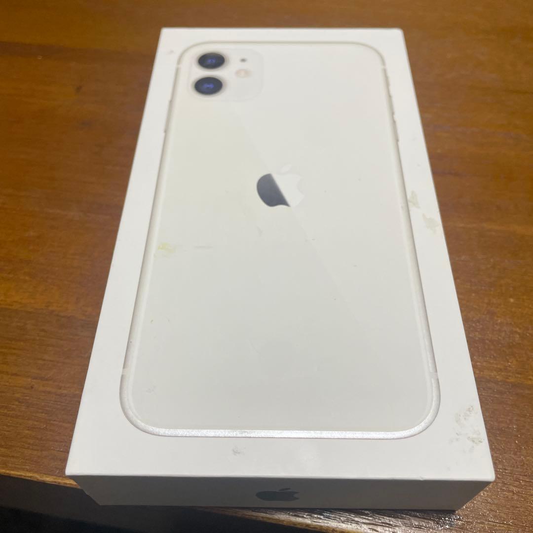 iPhone 11 64GB ホワイト 本体　SIMフリー