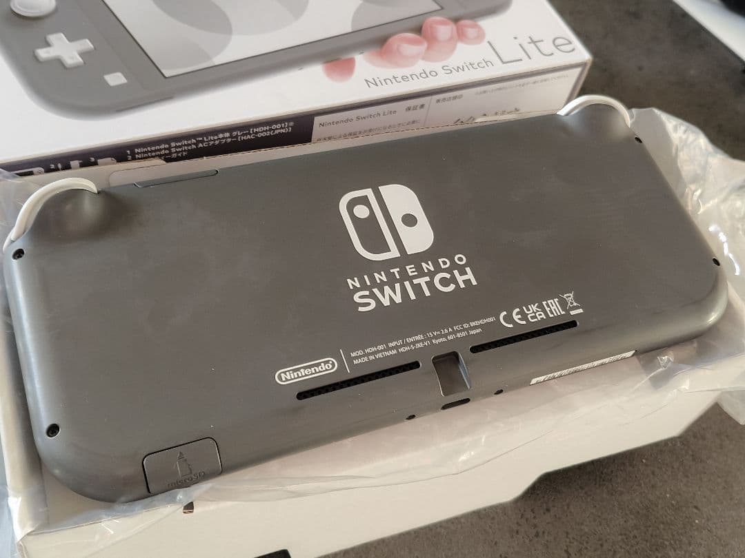 ミ*ズ様 Switch Light grey 本体 ポケモンスカーレットソフト