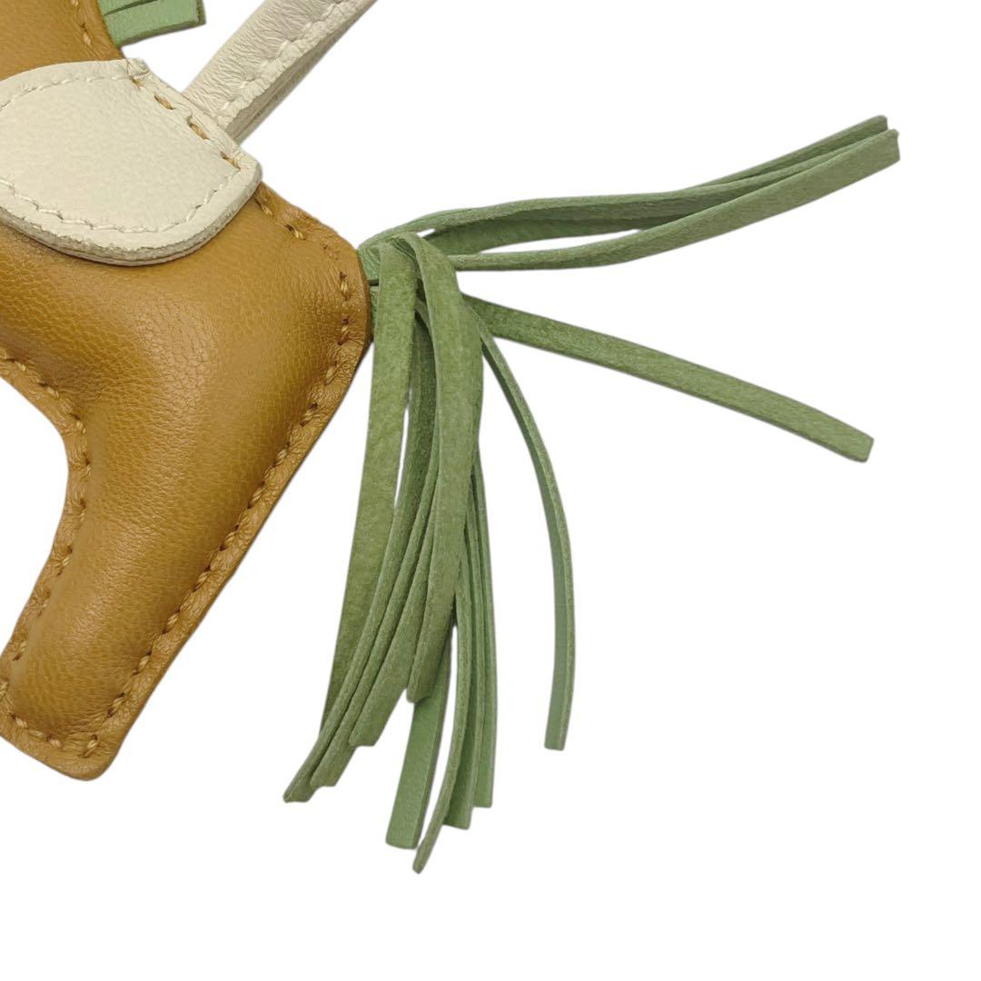 ⭐️ほぼ未使用⭐️ エルメス ロデオチャーム PM レザー セサミ