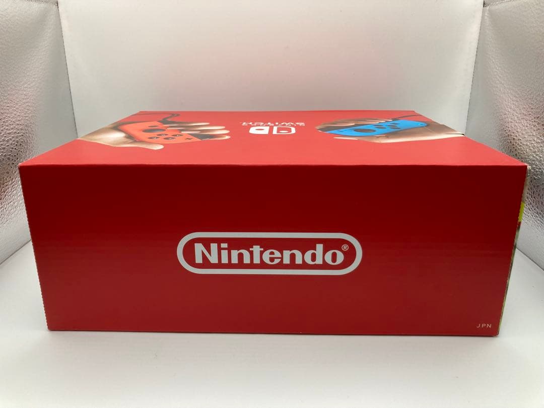 Nintendo Switch ネオンブルー・レッド　新品