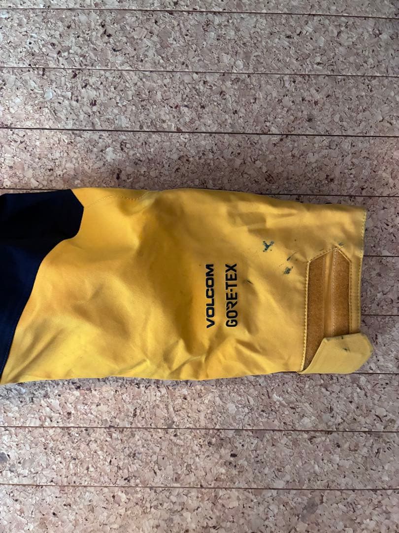 ※値下げ中　ボルコム スノボ ウェア ジャケット S GORE-TEX