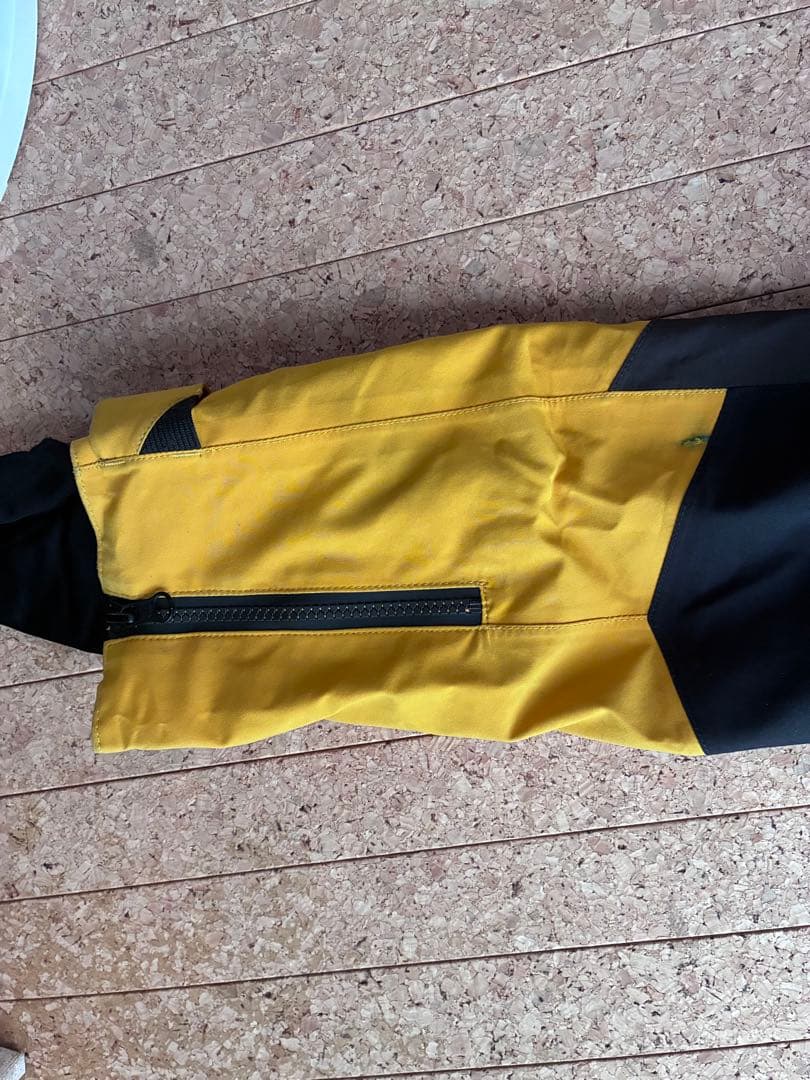 ※値下げ中　ボルコム スノボ ウェア ジャケット S GORE-TEX