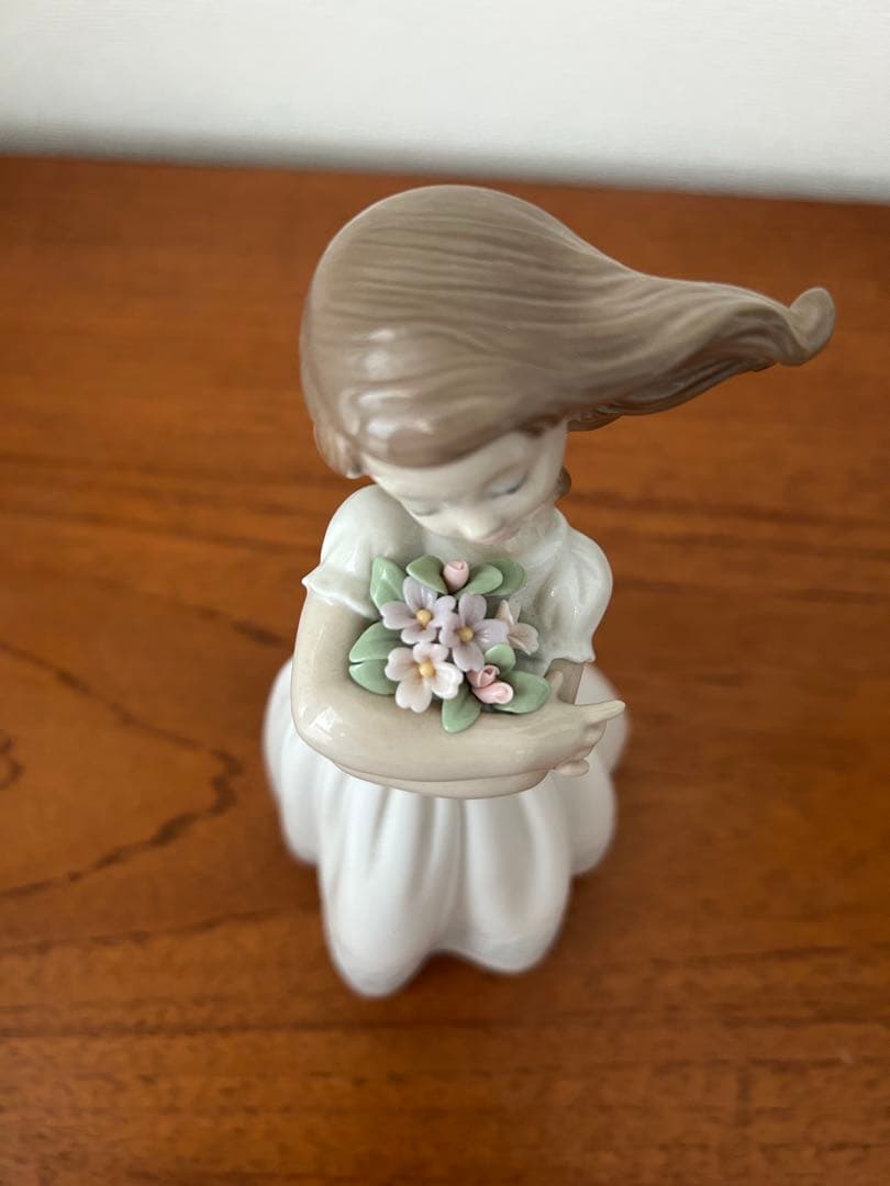 LLADROリヤドロ「さわやかな風」美品・箱無し
