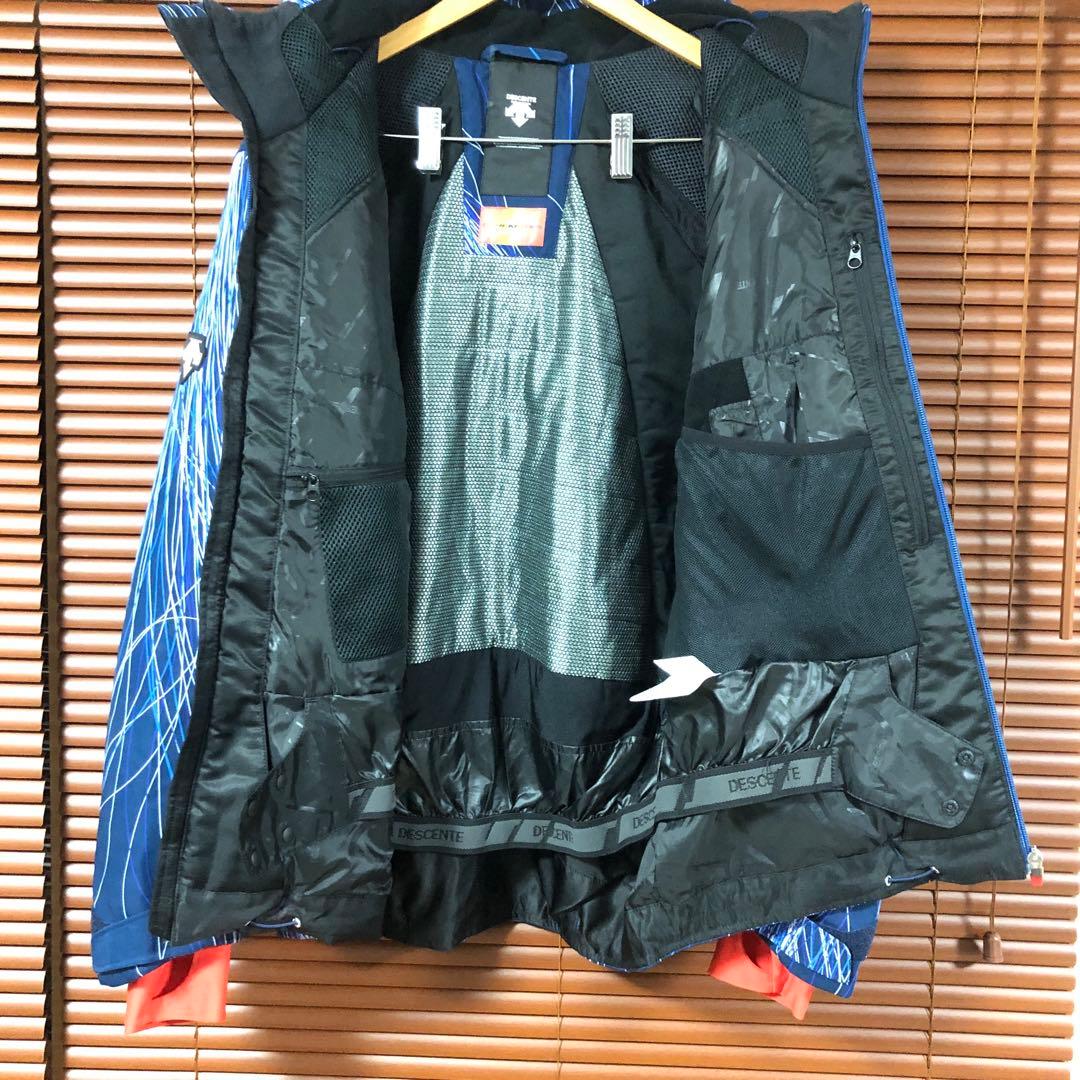 スキーウェア 男性用 ネイビー ストライプ　デサント　サイズO