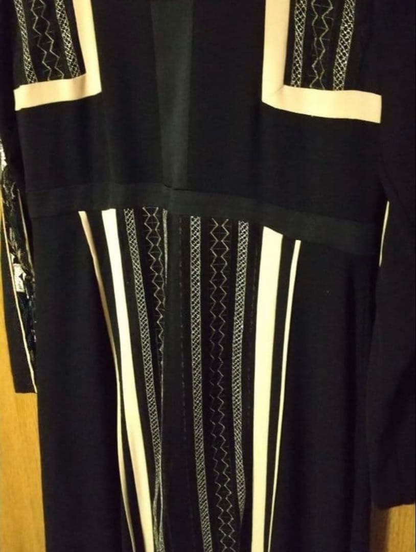 ミューラル MURRAL FRAMED FLOWER DRESS