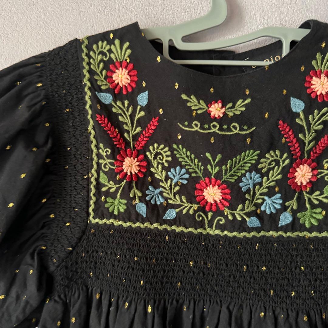 レア⭐︎Bonjourdiary 刺繍入り黒ワンピース4Y