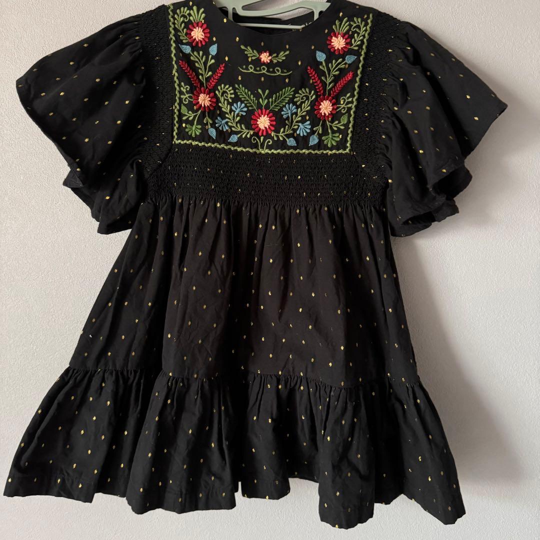 レア⭐︎Bonjourdiary 刺繍入り黒ワンピース4Y