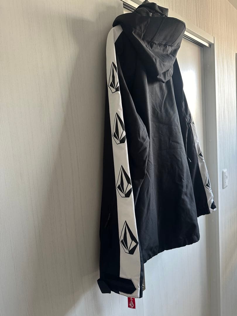 VOLCOM 新品・未使用 スノーボードジャケット 22-23モデル