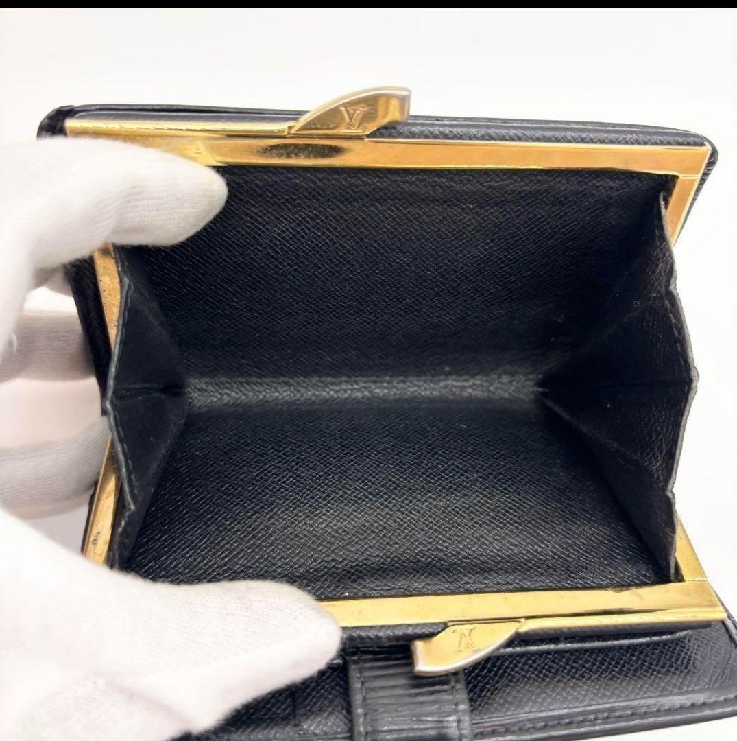 Louis Vuitton ブラック エピレザー 二つ折り財布