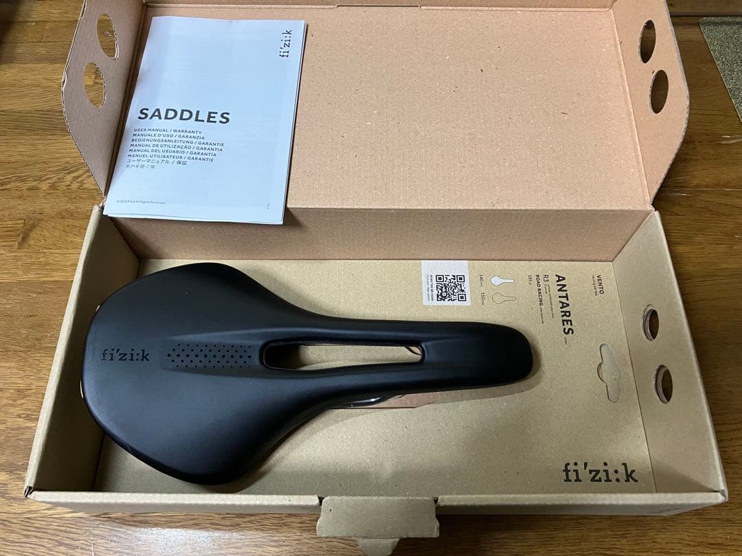 Fizik Vento Antares R3 ロードサイクリング 快適サドル