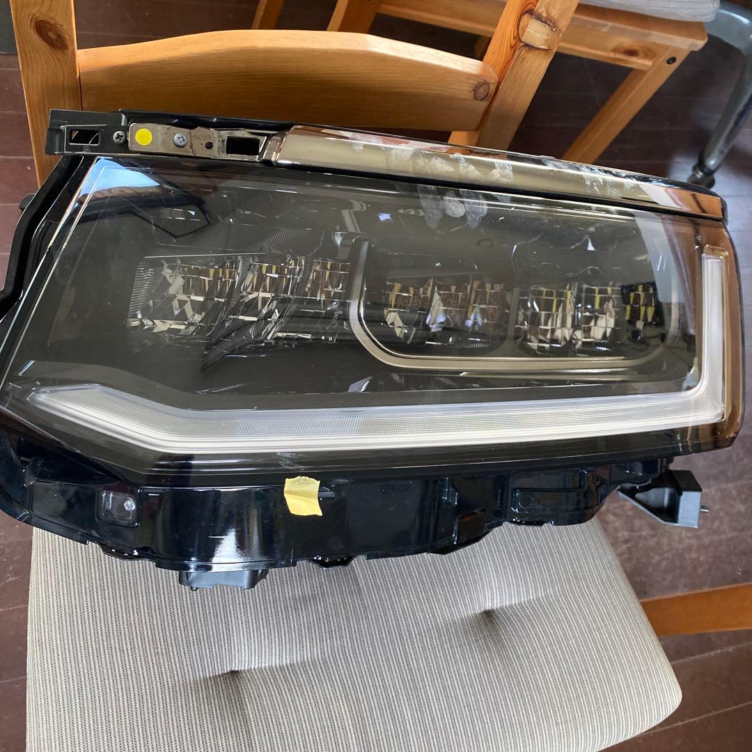 車部品さん専用ホンダステップワゴンRP8左ヘッドライト