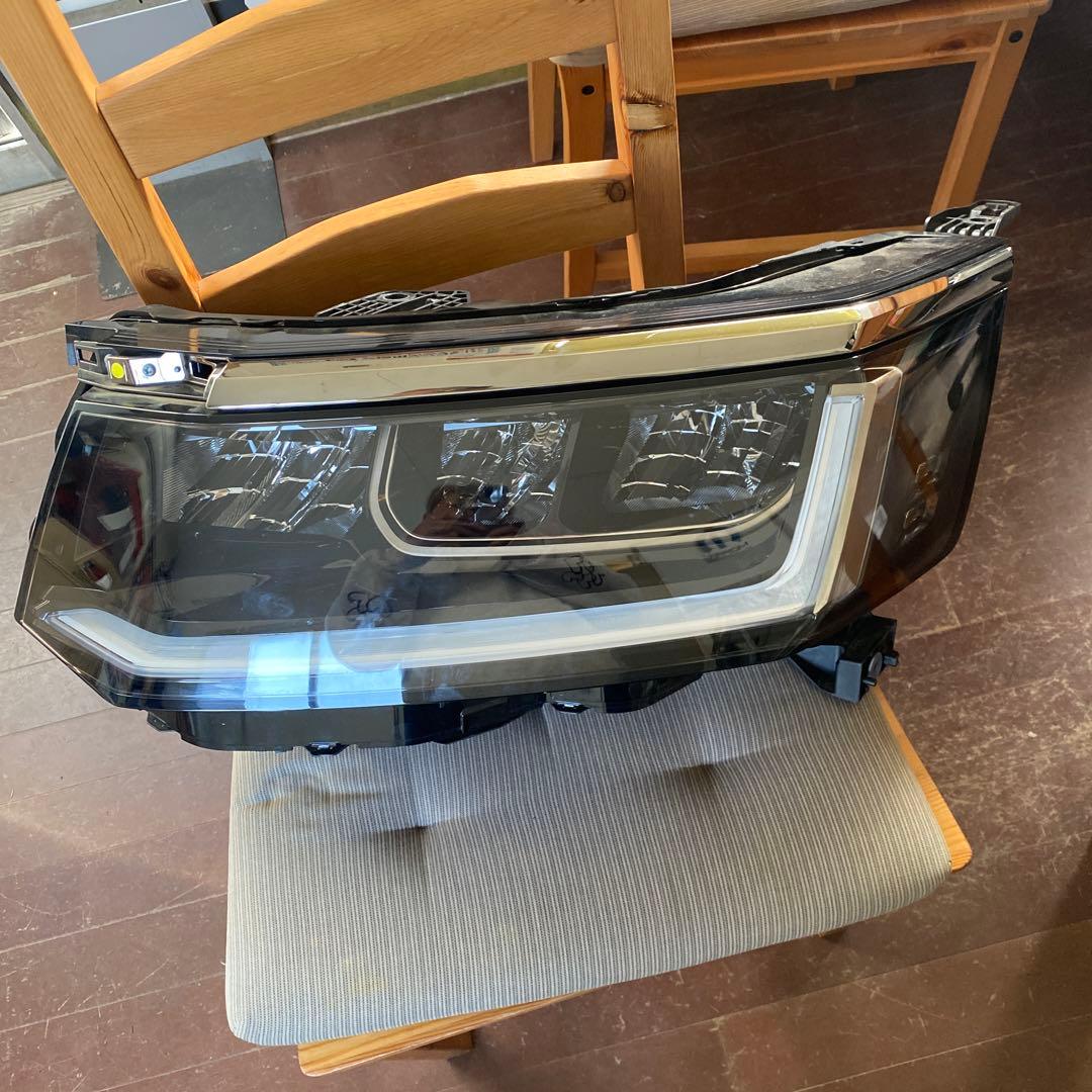 車部品さん専用ホンダステップワゴンRP8左ヘッドライト